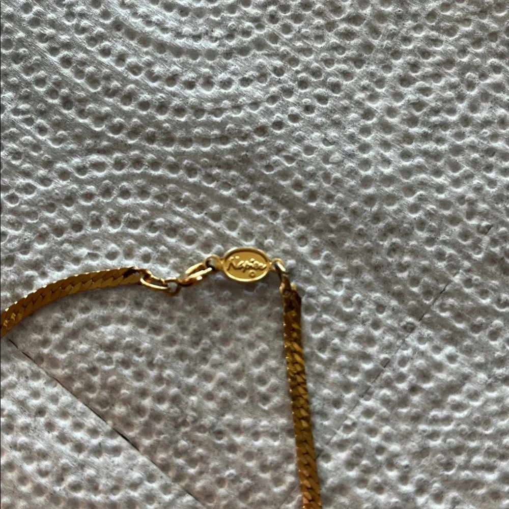 🎀🤍🎀🤍Napier Goldstone  Necklace with faux Pearl Pendant - Picture 3 of 4